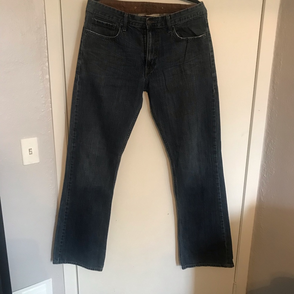 Men's low boot cut Jean Authentics by Levis